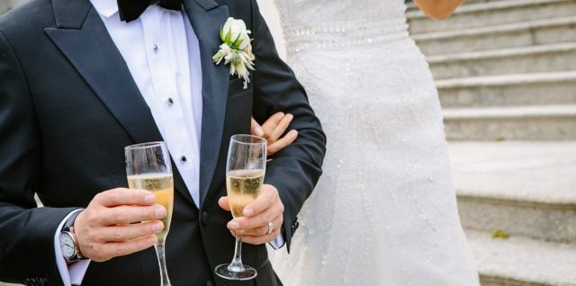 Le vin de champagne roi des cérémonies